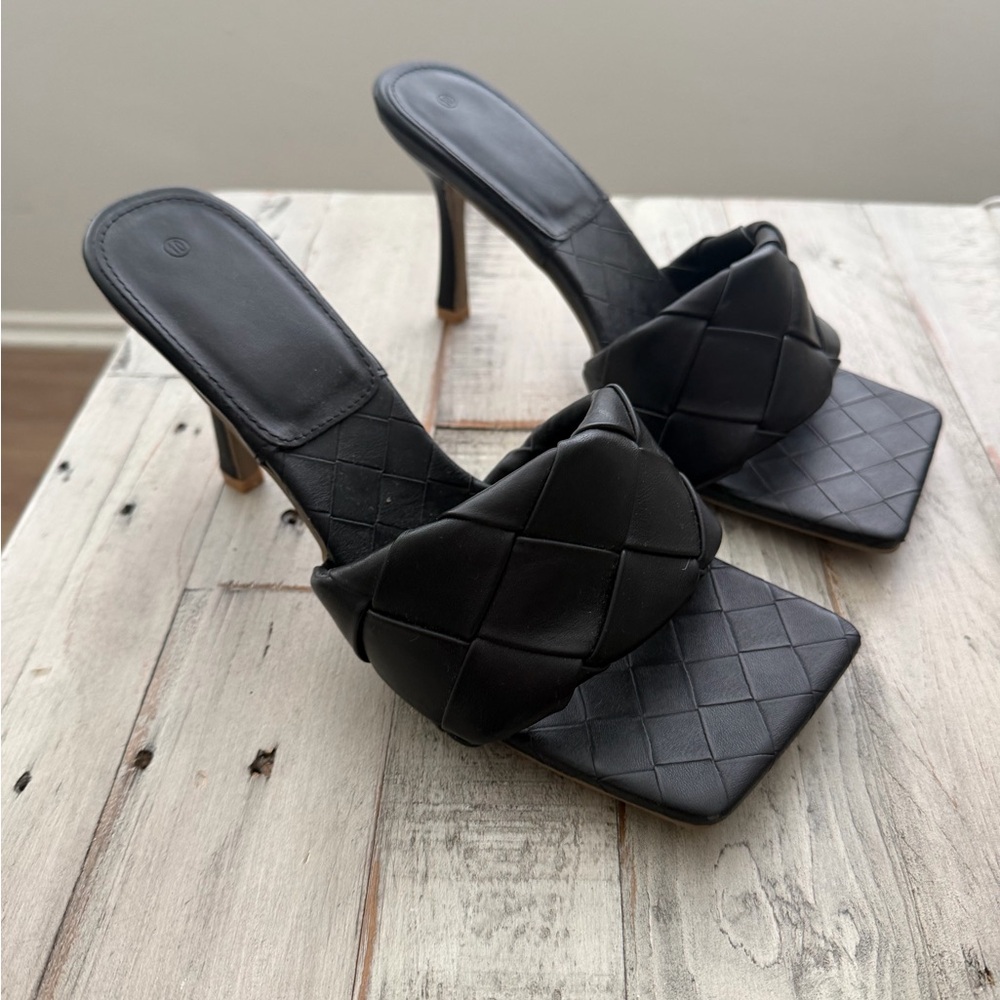 Black heels 10